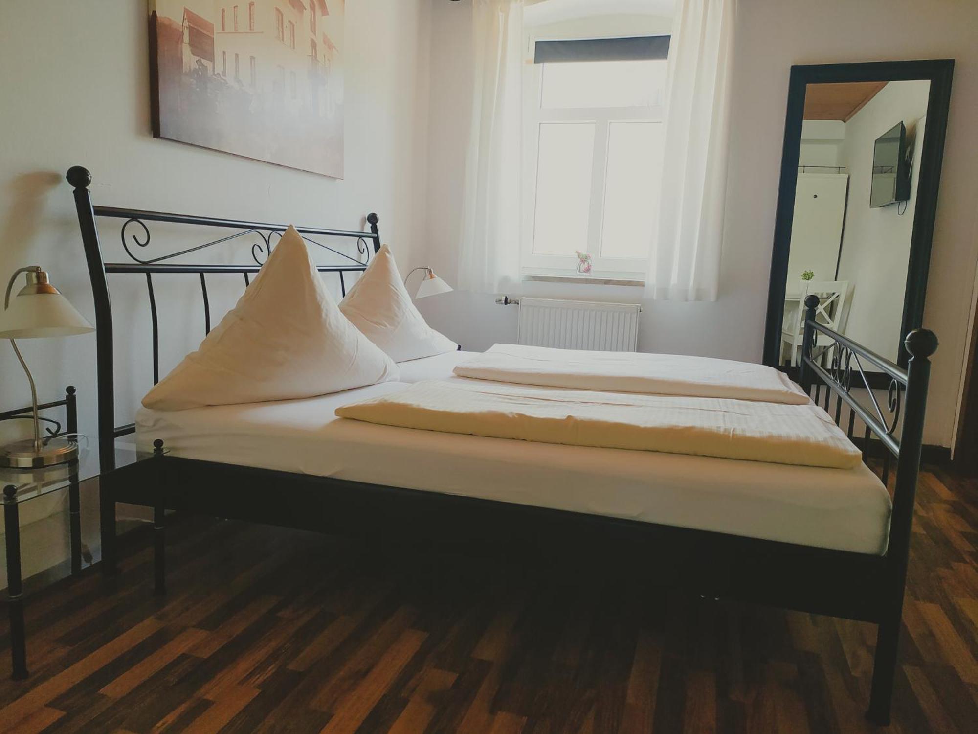 Dorfschaenke Deggendorf Hotel & Apartmenthaus & Biergarten, E-Bike-Verleih Kostenlos Rom bilde